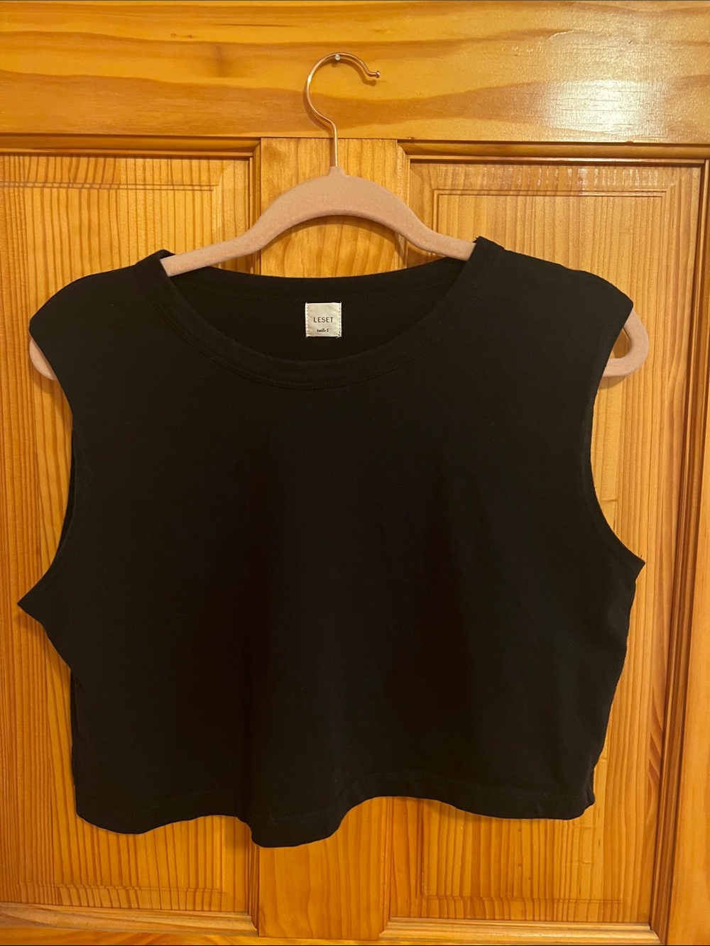 LESET Black Cropped Muscle Tank Top